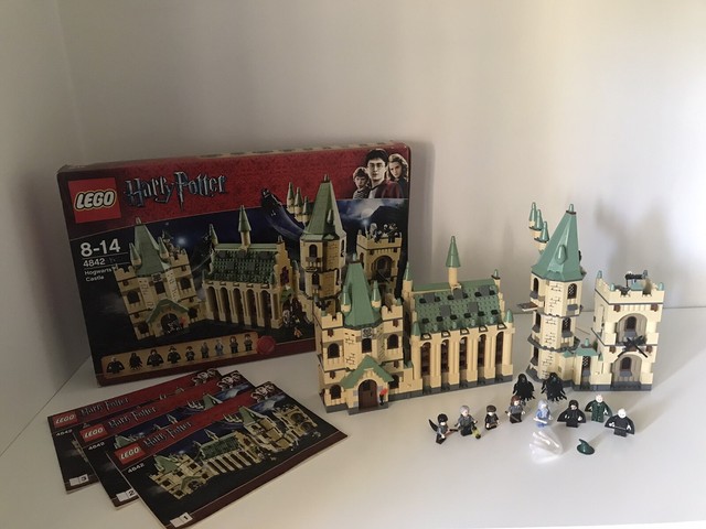 lego harry potter hogwarts castle 2010