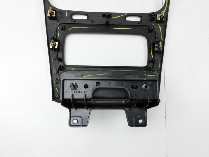 Fiat Freemont 11-16 Blende Einbaurahmen für Luftdusche Mitte Fiat Freemont 11-16 05.01.2012  20111767870 3000111... Vorschau 4