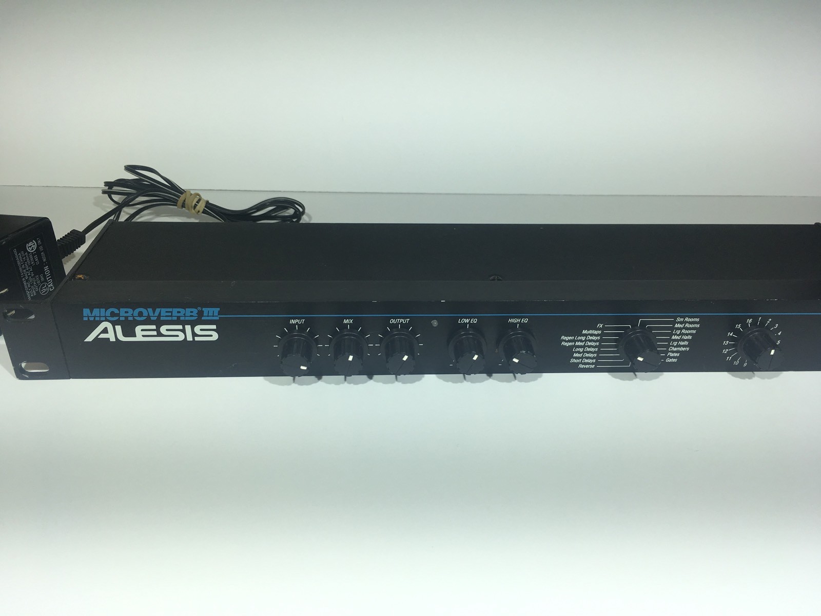 Alesis Microverb III 16 bit Digital Reverb and Delay, Vintage Rack.
