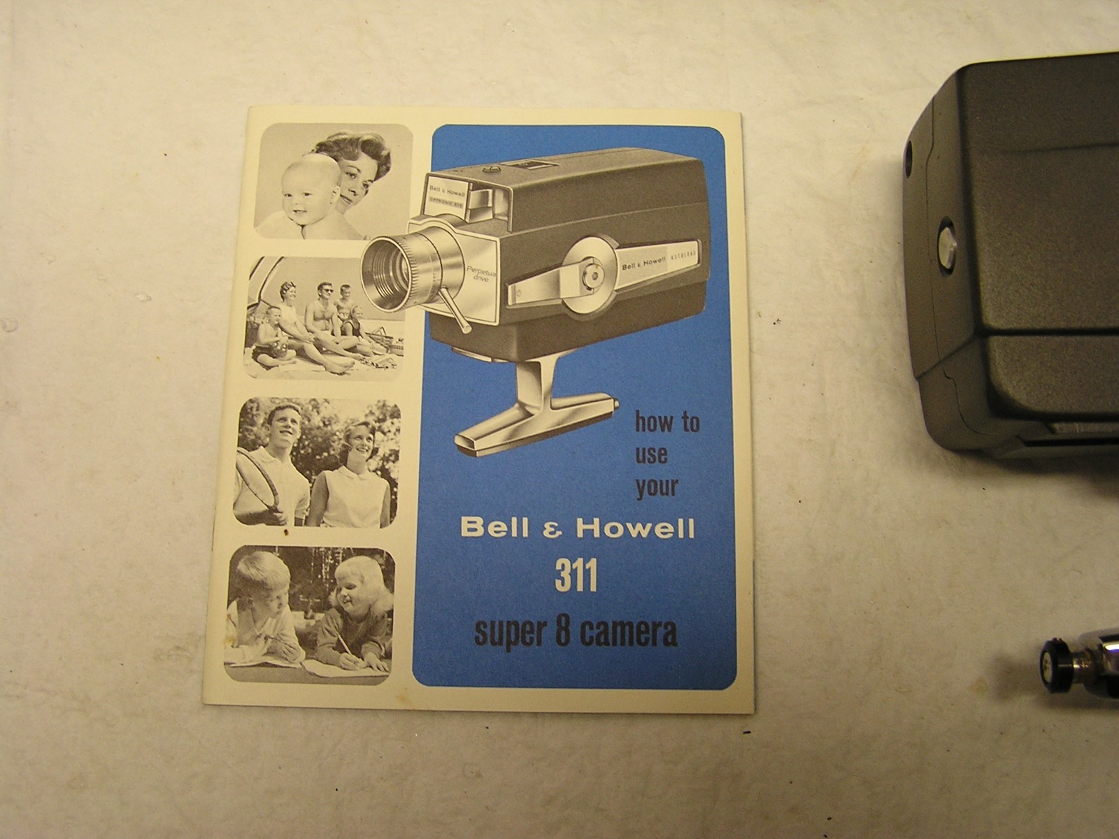 Bell & Howell 311 Perpetua Drive Autoload Super 8 Movie Camera w/ Light & Manual