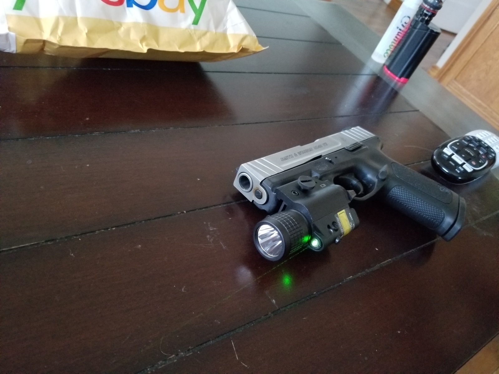 ADE Cree LED FlashLight GREEN Laser Sight for Smith & Weson Sd40ve