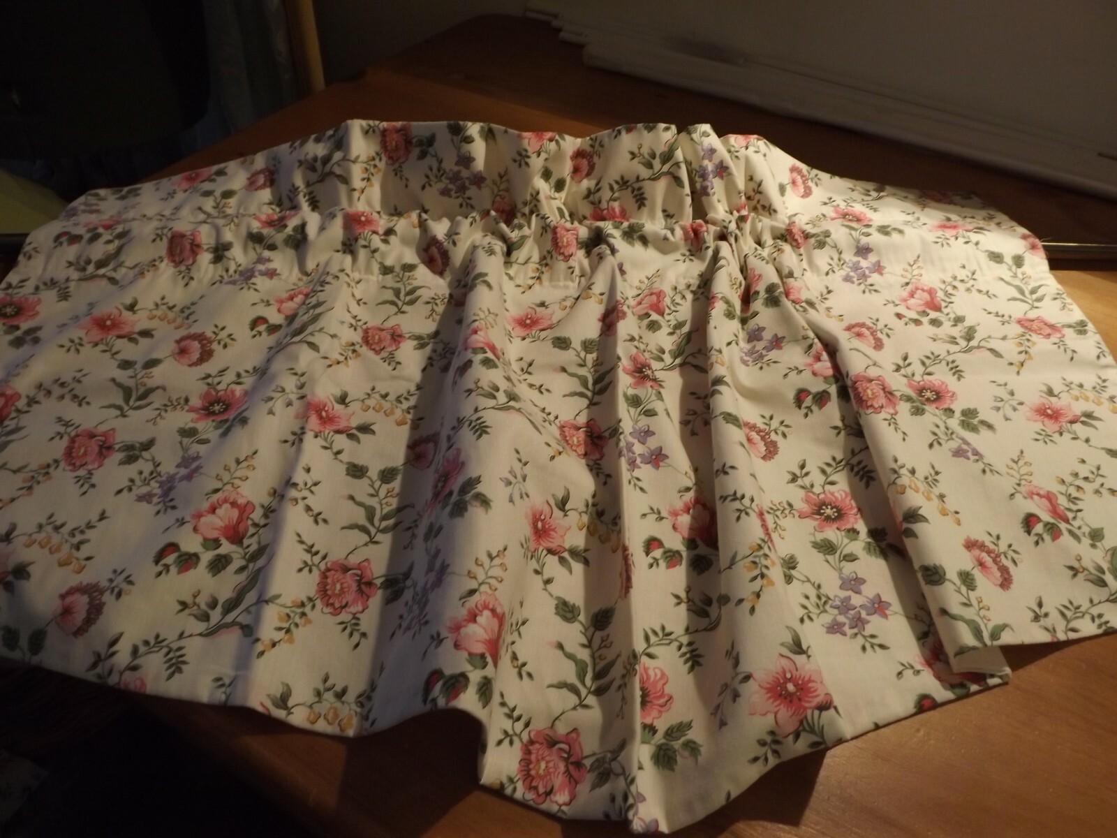 PINK  & PURPLE FLORAL VALANCE lined 40Wx21