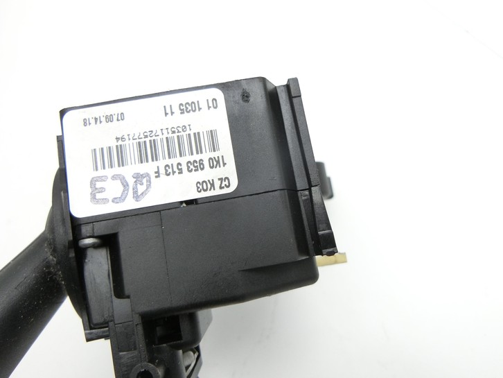 VW Golf V 1K 03-09 Blinkerschalter Lenkstockschalter Blinker VW Golf V 1K 03-09 19.10.2007 1K0953513G 1K0953513F... Vorschau 2