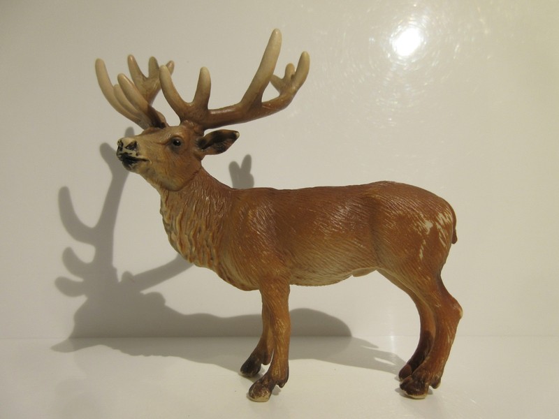 14248 Schleich Deer:  Red Deer Ref:1d1923