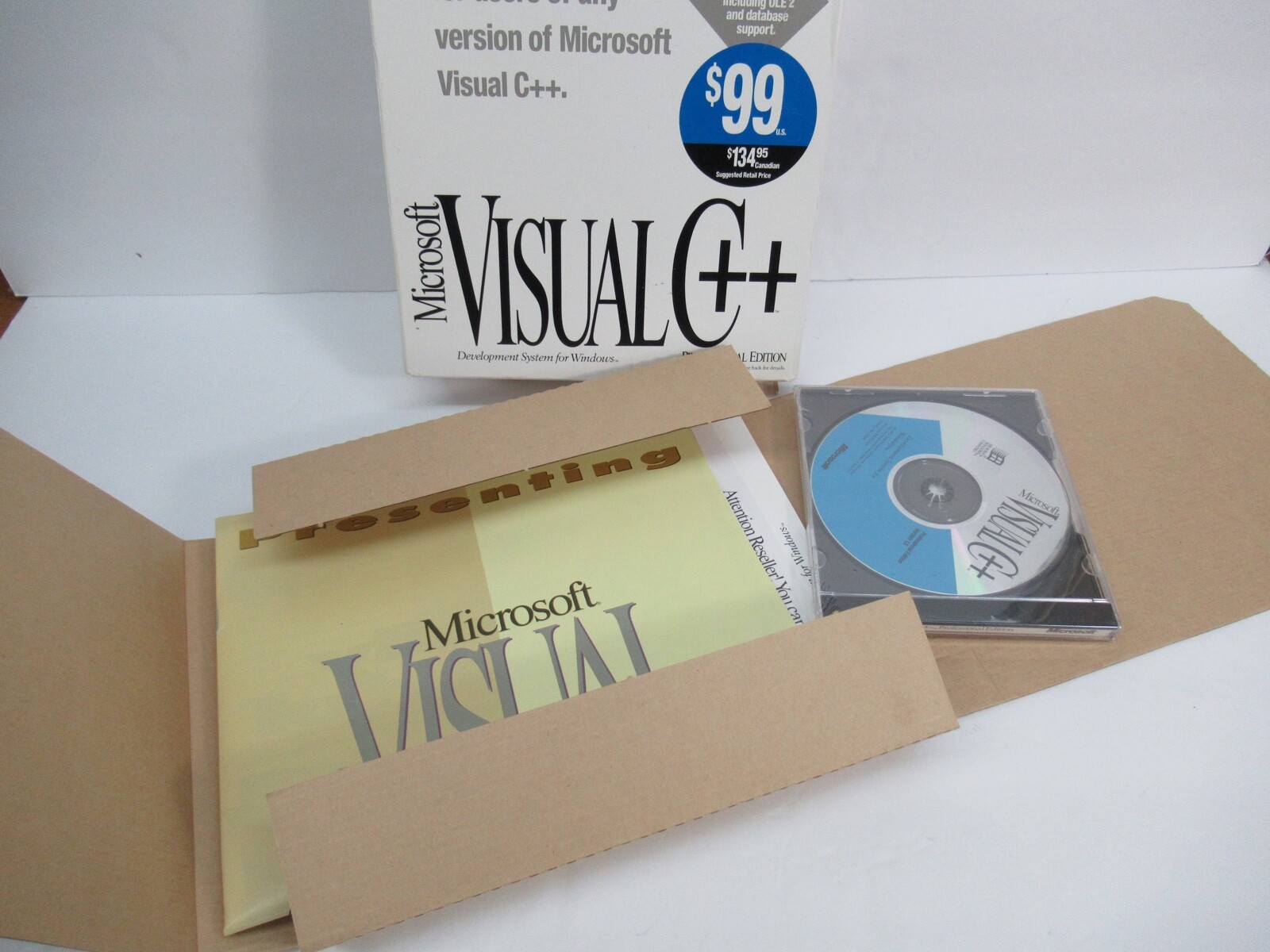 New Microsoft Visual C++ CD Upgrade Version 1.5 Professional Edition 1993
