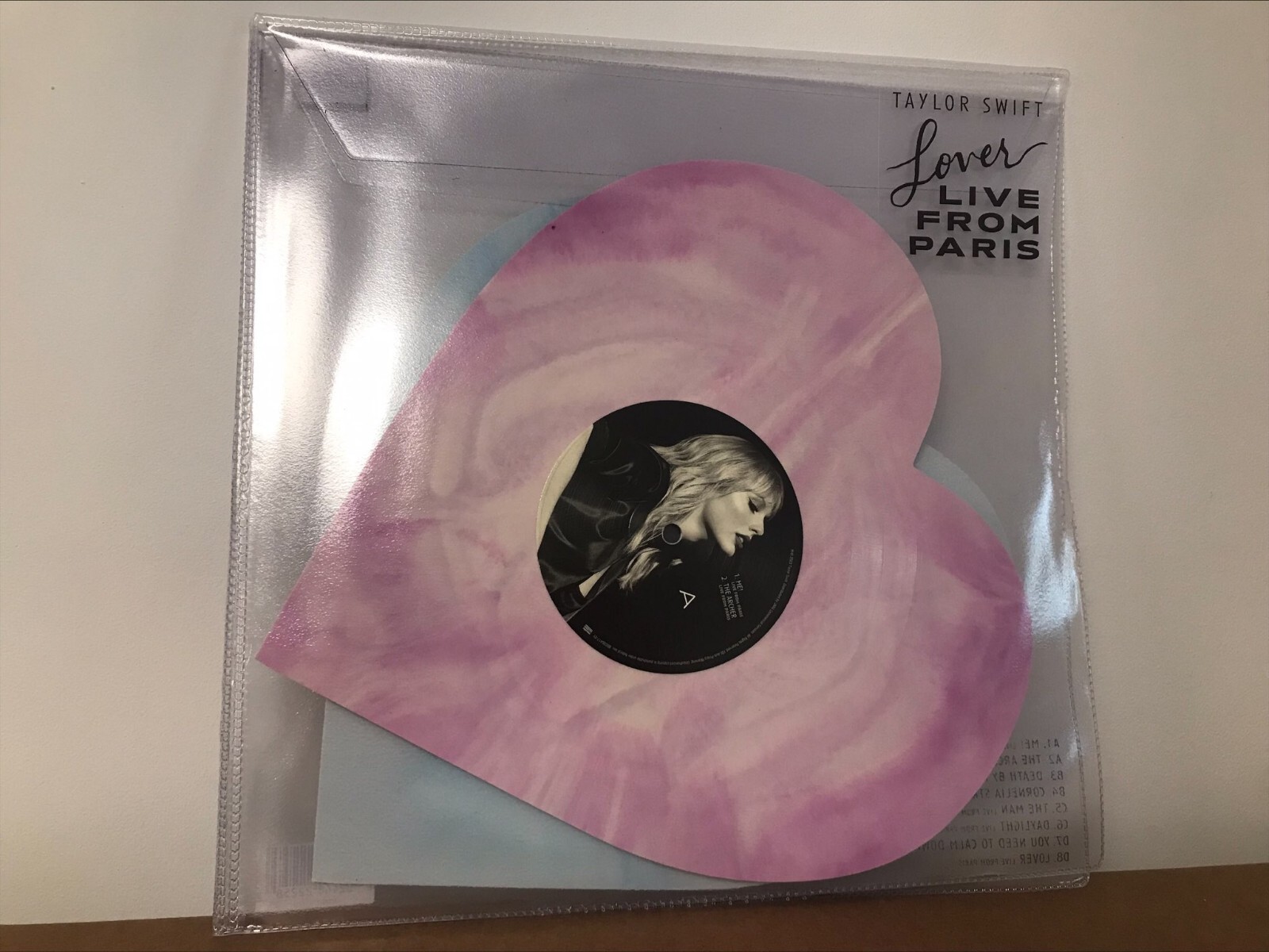 Lover (Live in Paris) 💕Taylor Swift 💖Heart Shaped Vinyl Lover (Live in Paris) 💕Taylor Swift 💖Heart Shaped Vinyl
