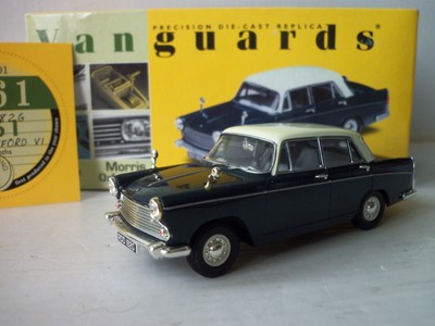 CORGI VANGUARD VA05401 MORRIS OXFORD V1 TRAFALGAR BLUE / SNOWBERRY WHIT
