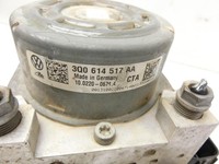 VW Touran II 5T 15-24 ABS Steuergerät Aggregat Hydraulikblock VW Touran II 5T 15-24 14.12.2015 3Q0614517AA... Vorschau 5