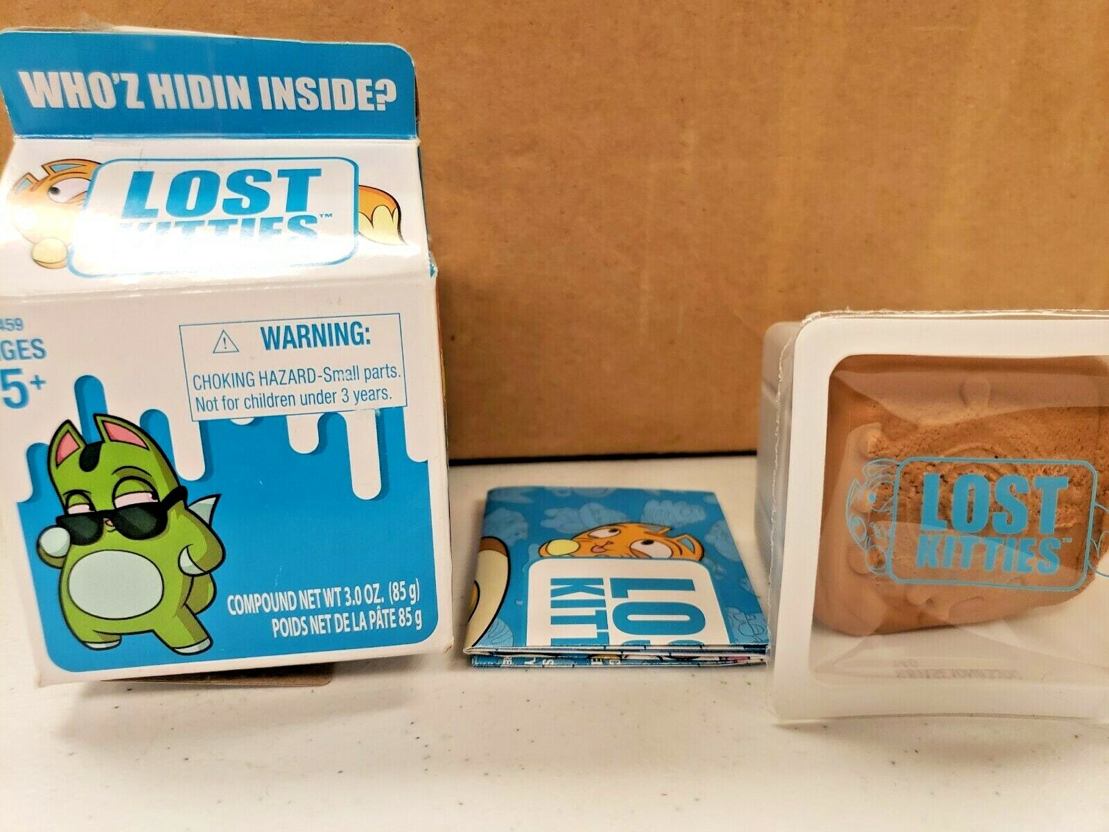 Hasbro Lost Kitties Series 1 Who'z Hidin Inside Toy blind