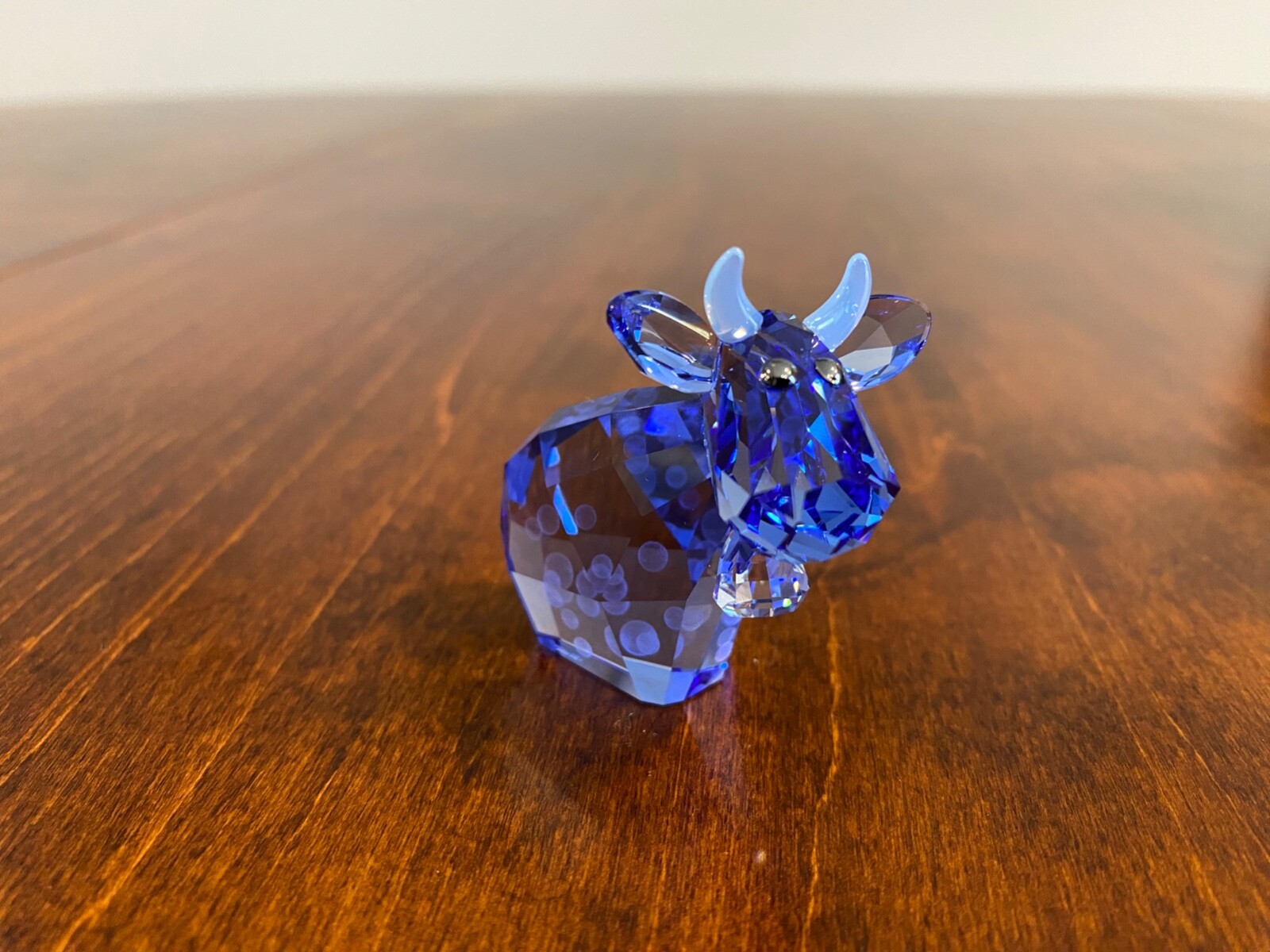 Swarovski Crystal Figurine - Lovlots Swarovski Crystal Figurine - Lovlots