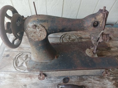vintage singer sewing machine