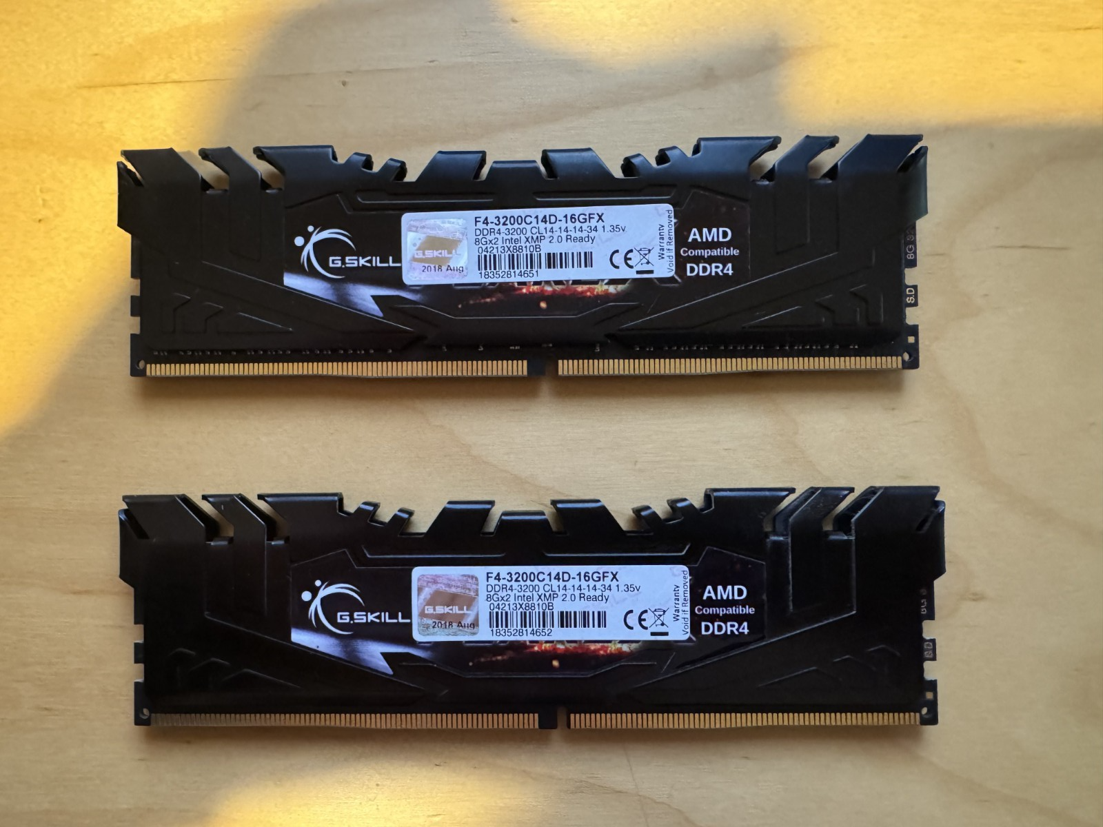 FlareX Series DDR4 RAM (XMP) 16GB (2x8GB) 3200MT⁄s 【中古・動作
