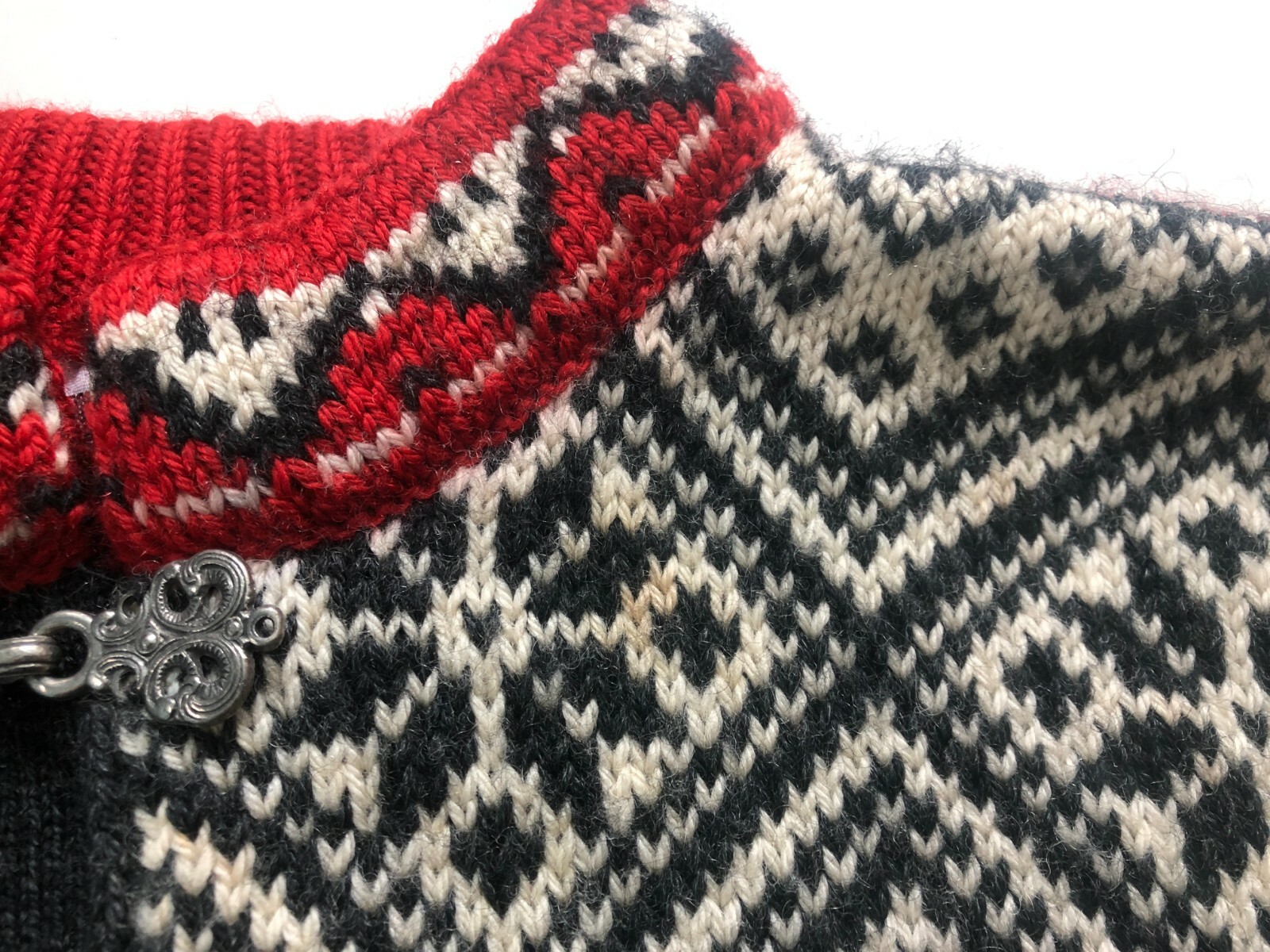 Dale of Norway 100% Wool Youth Sweater Size 4