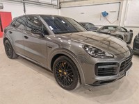 2020 Porsche Cayenne E-Hybrid Turbo S 5dr Tiptronic S COUPE PETROL/ELECTRIC Auto