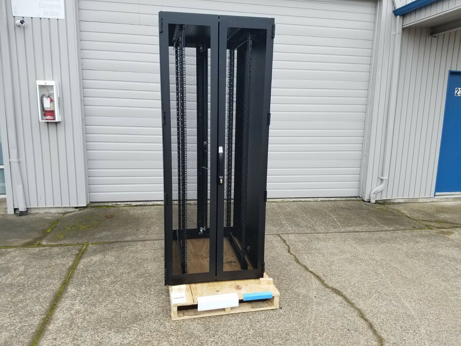 Rittal TS IT Rack 5509099 / GIT2 TS82IT Enclosure | eBay Rittal TS IT Rack 5509099 / GIT2 TS82IT Enclosure | eBay