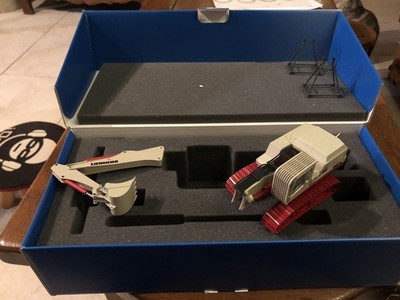 Excavatrice Liebherr R954 BV Schlenter 1/50 Conrad 2907/05