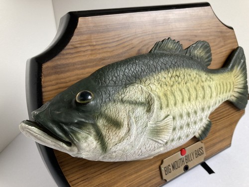 【中古】 Singing Fish ＆ Other Short Stories GreenSeptet Big Mouth Billy Bass The Singing Sensation Singing Fish for