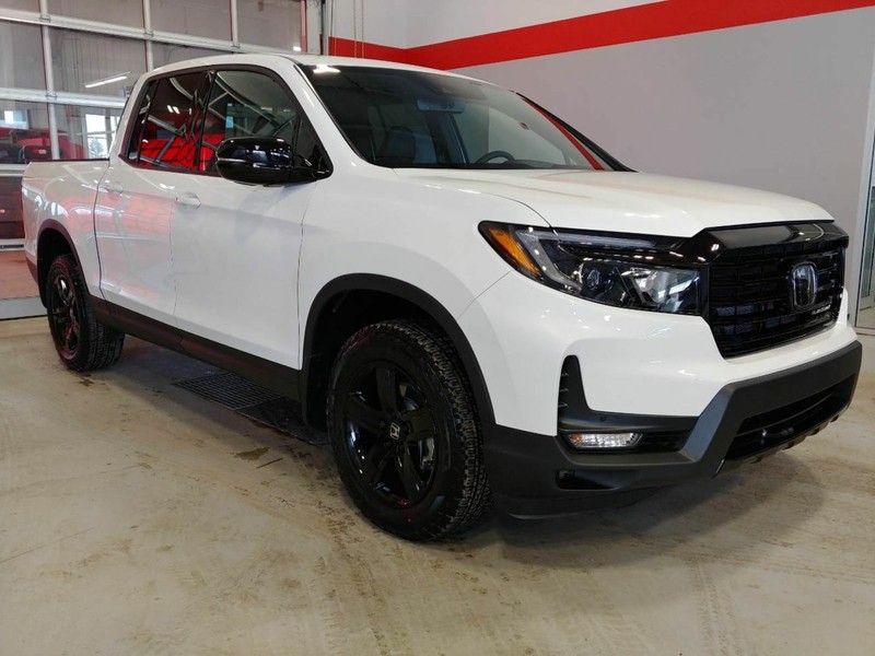 2021 Honda Ridgeline Black Edition in white, 9-Speed A/T Transmission