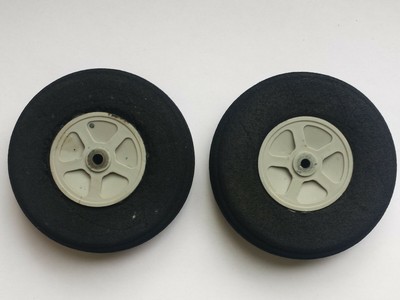 16 Moosgummi Reifen für G-Plus Motor Für H0 Slotcar Racing Modellbahn