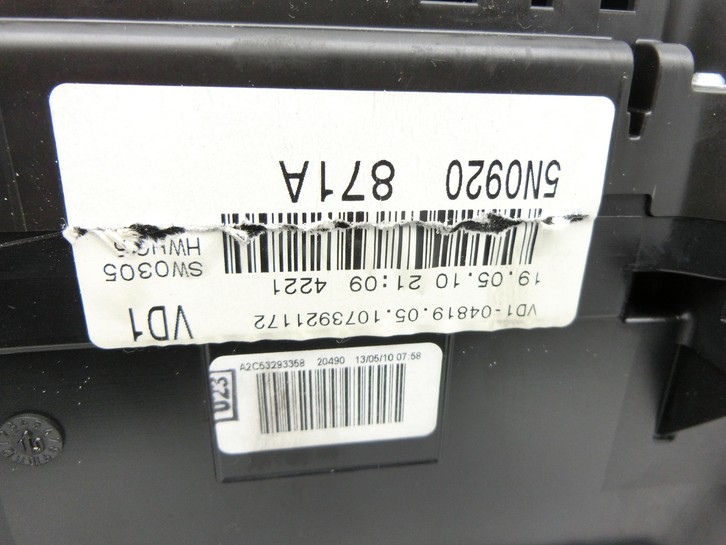 VW Tiguan I 5N 07-11 TSI 1,4 110KW --Kombiinstrument Tacho VW Tiguan I 5N 07-11 17.06.2010 f5N0920871A 5N0920871A... Vorschau 5