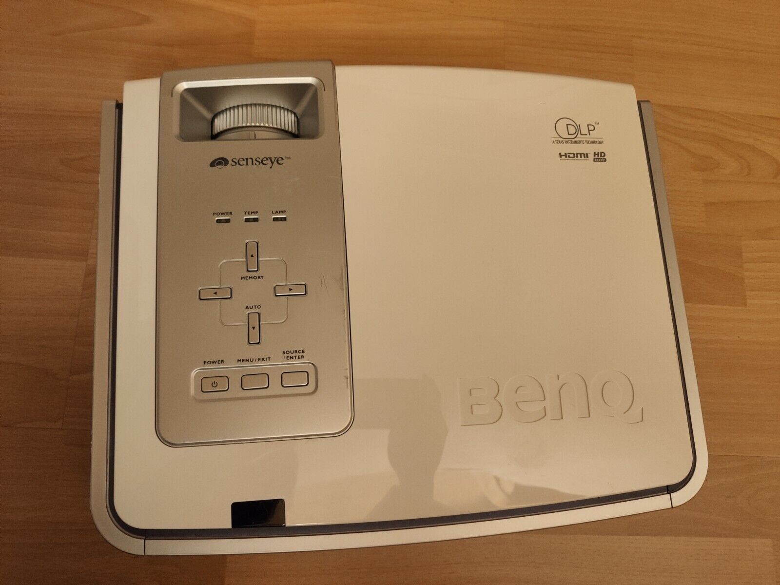 Beamer Proierttore Benq PE7700 - non appendibile!