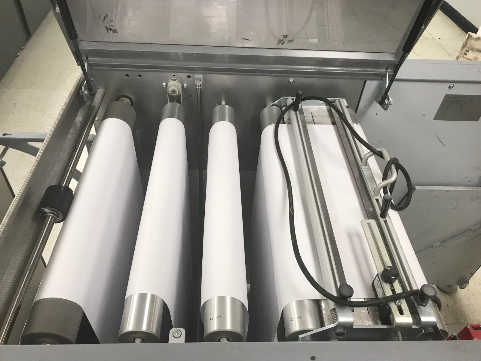 Lasermax roll system LX 550 unwinder