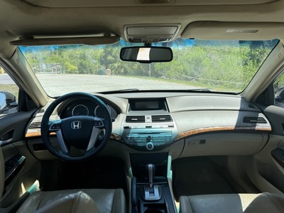 image 3 of interior