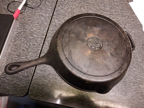 EMERIL LAGASSE 12" Cast Iron Double Spout Skillet Frying Pan