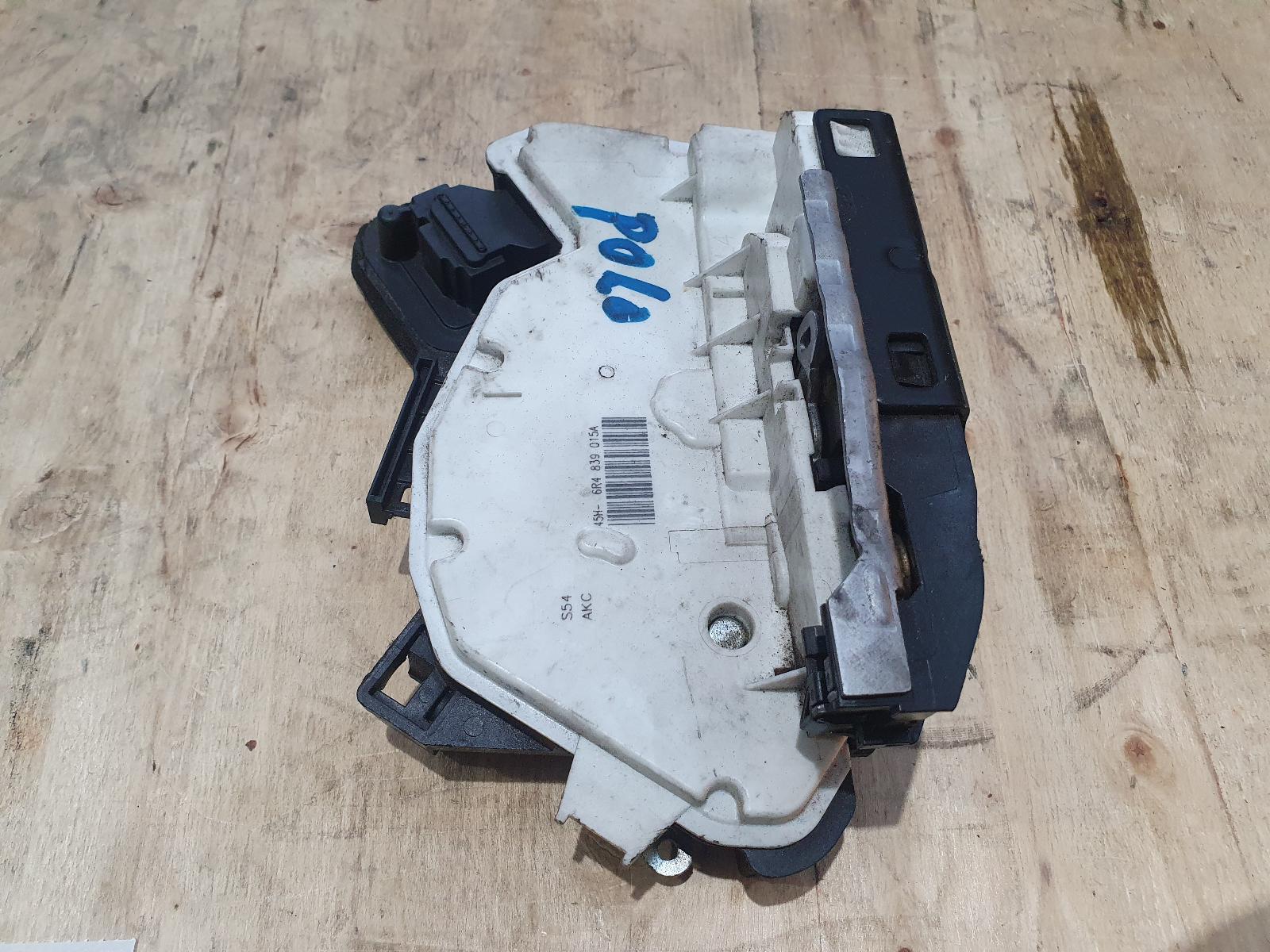 2014 Polo VW LOCK MECHANISM LEFT REAR DOOR LOCK 6R P/N 6R4839015A image 4