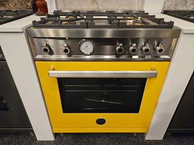 Bertazzoni PROF304GASGIT 30'' Giallo Yellow Pro Natural Gas Range NOB #146634