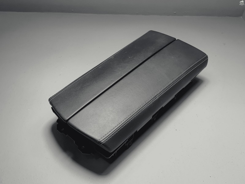 Used 2021-2025 Nissan Rogue Center Console Armrest Arm Rest Storage Lid Cover OEM