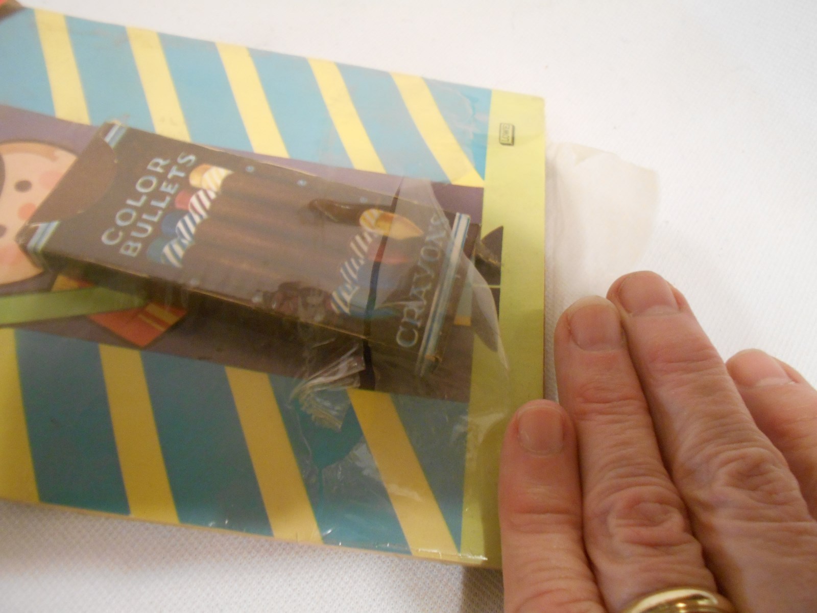 2 pixie pack Handy-Dandy crayon color & books kids toy soldier Tweetie pie bird