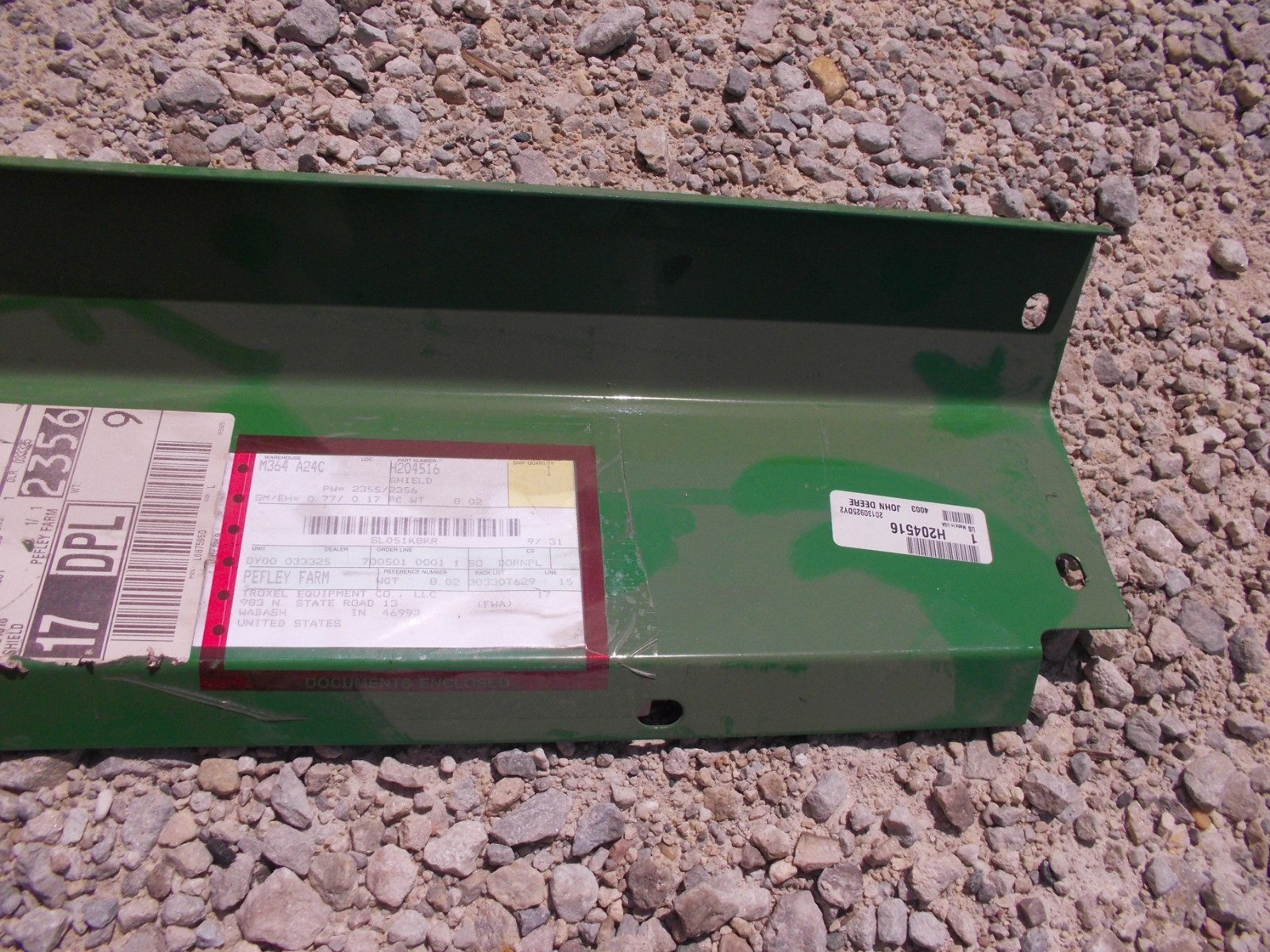 John Deere JD Combine Cutting platform shield H204516 614 16 618 622 625 630 635