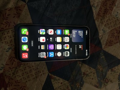 iPhone 14 512 GB Starlight White At&T/Cricket  (Cracked) (Read Description)
