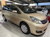 2013 Toyota ISIS 1.8L TOYOTA ISIS  PETROL Petrol