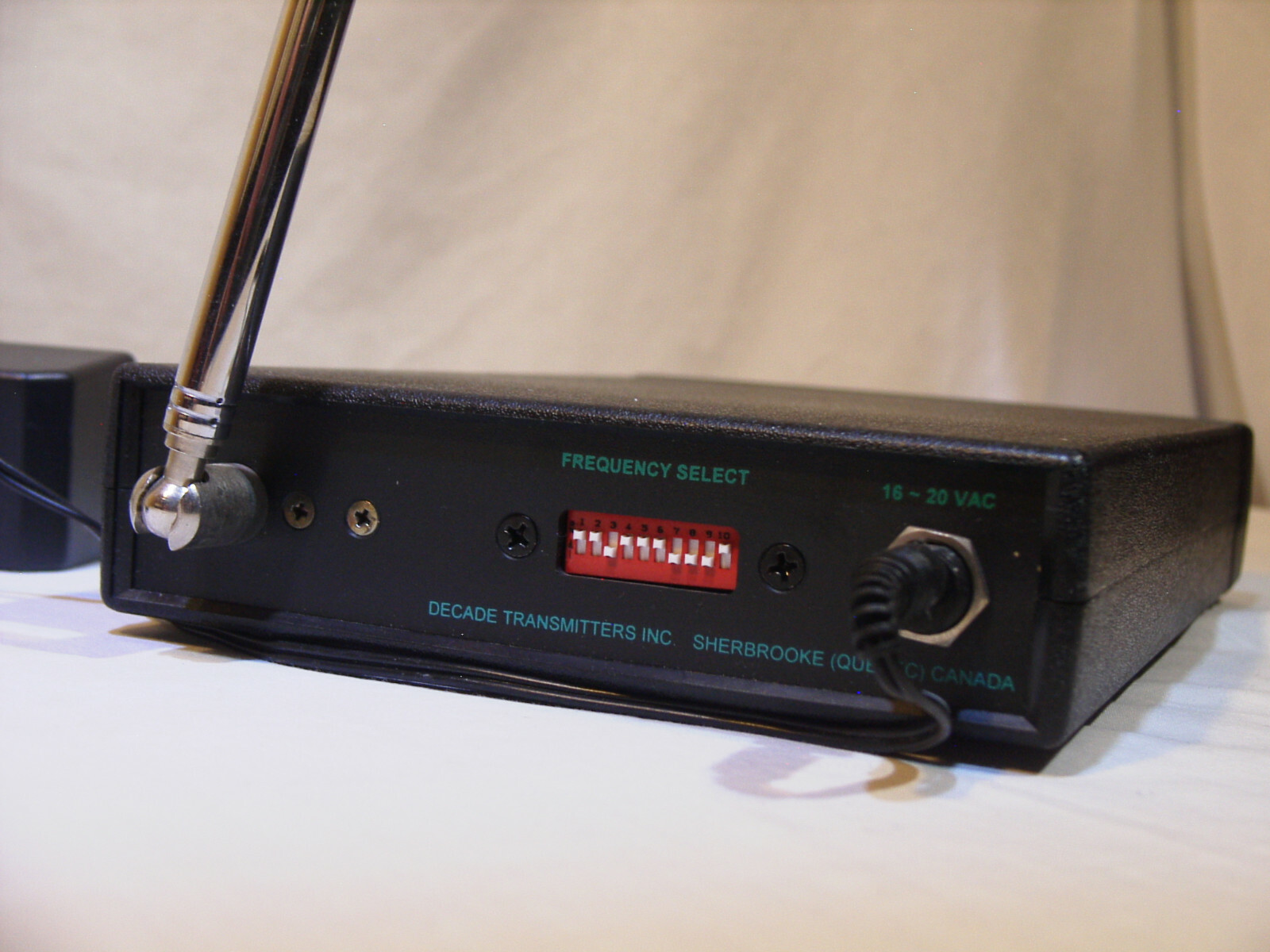Decade MS-100 FM Mono Professional Grade Low Power Audio Transmitter PLL LPFM