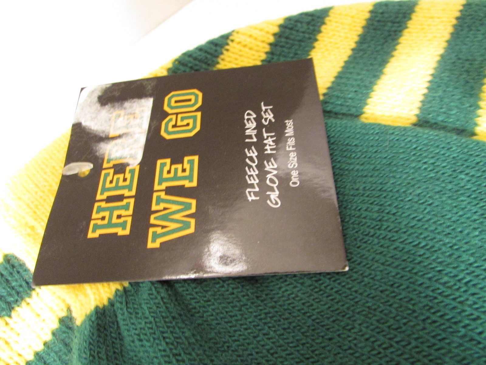 Fleece lined hat and glove set - Green and Gold - Packers fan gear - NEW!