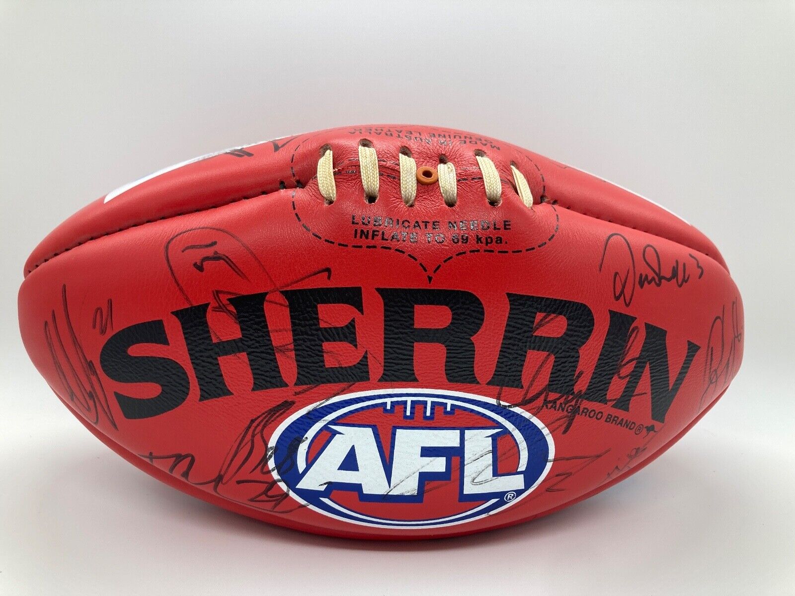 SHERRIN AFL(オーストラリアンフットボールリーグ)公式球 - メルカリ