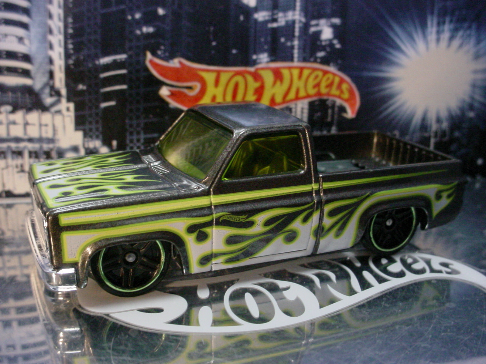 2024 HW FLAMES 🔥 Exclusive '83 CHEVY SILVERADO ☆gray truck 2024 HW FLAMES 🔥 Exclusive '83 CHEVY SILVERADO ☆gray truck