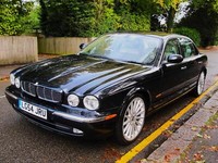 JAGUAR XJ X350 SOVEREIGN LWB 4.0 - 1 OWNER - 32000m FSH - 2005 - P/TABLES - SOLD