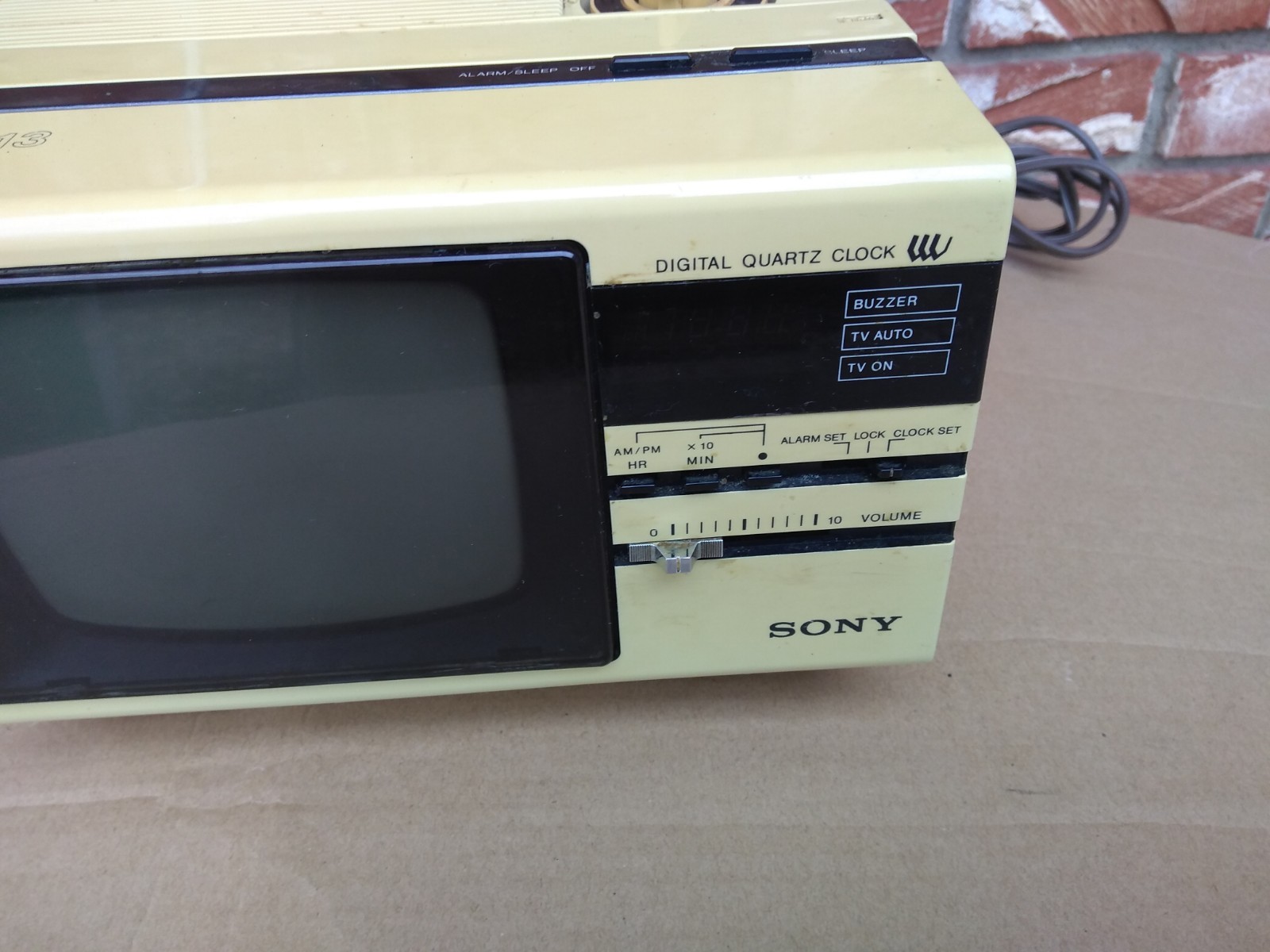 Vintage Sony TV-513 B&W Solid State  5