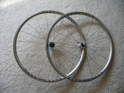 shimano r550 wheelset