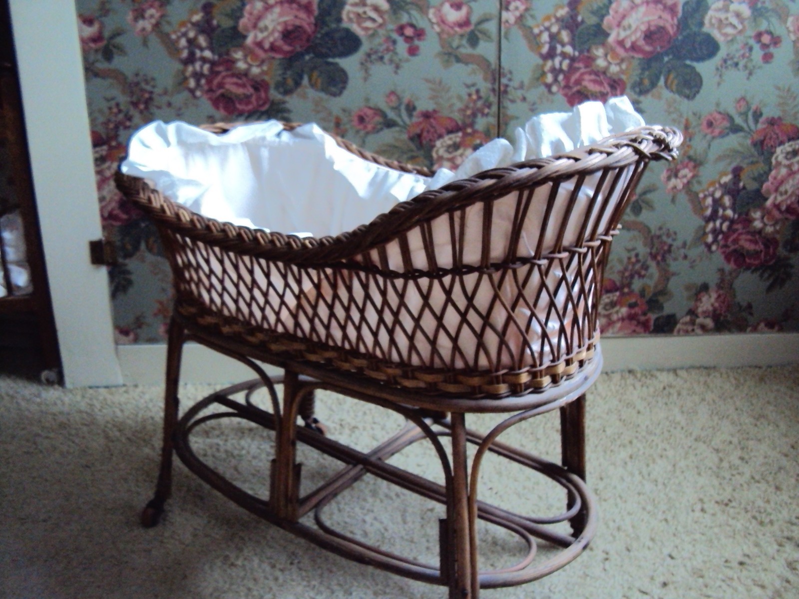 Vintage/Antique Child's Wicker Doll Bassinet--Darling!