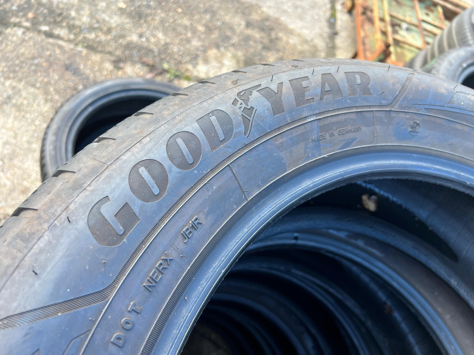 235 60 20 Goodyear, Winter, M+S, EDT, 108H, x2 A Pair 6.0mm (F1_tyres) YD046