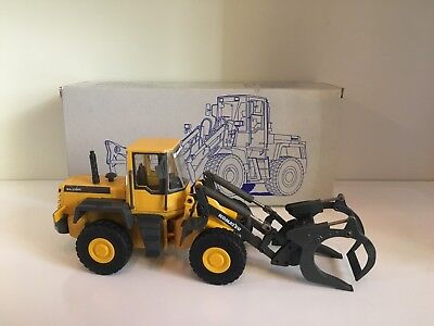 Komatsu WA 270 PT-3 Radlader von Conrad 2434 1:50