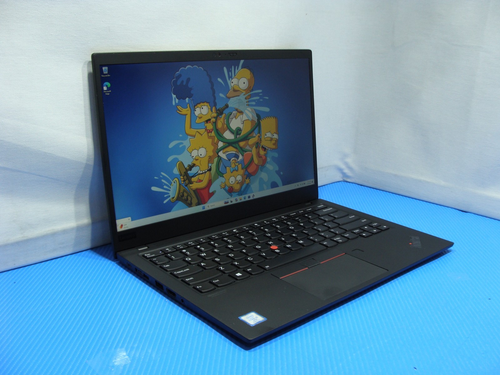 Lenovo ThinkPad X1 Carbon Gen 7 14" FHD i5-8265U 8GB 256GB Win 11 Pro - Thumbnail 2