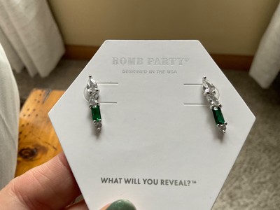 Ring Bomb Party RBP5920 'She Says Yes May 2023 LC Emerald Rhodium plated earring