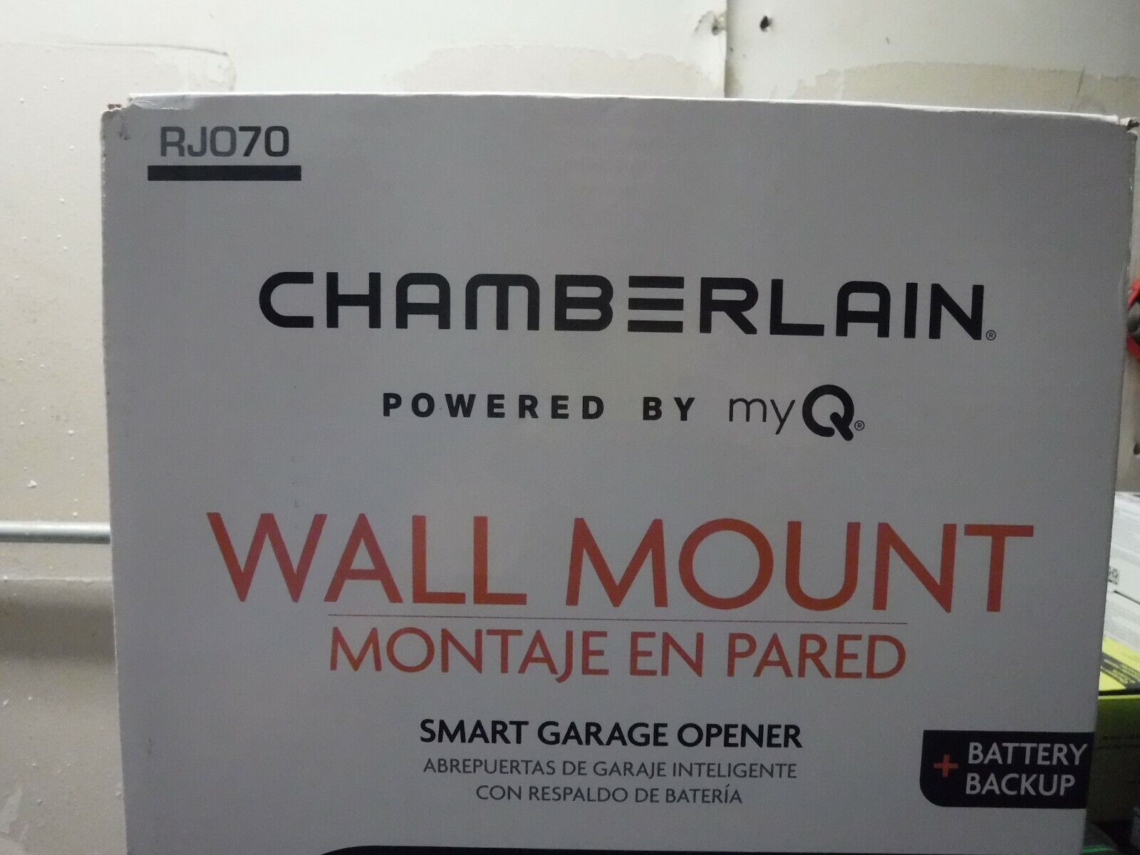 *NEW* Chamberlain Wall Mount Direct Drive Garage Door Opener