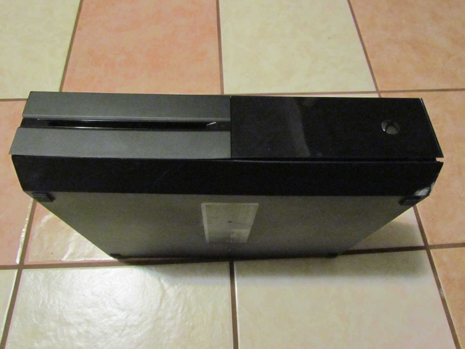 MICROSOFT XBOX ONE CONSOLE 1540 BROKEN FOR PARTS OR FIXING BLACK