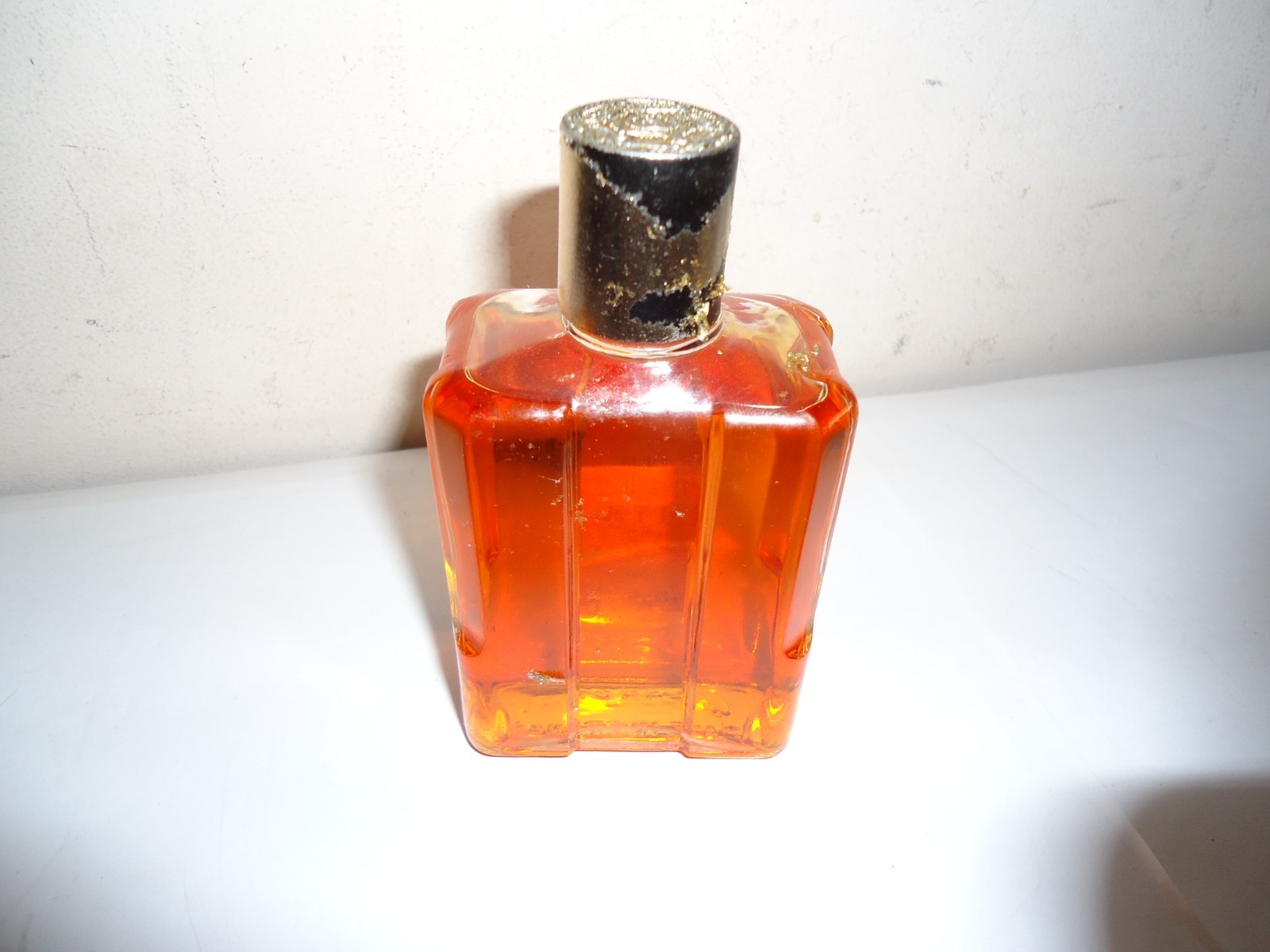 VINTAGE CARON EAU DE CLGE UT E NE PERFUME BOTTLE 95% FULL MADE IN FRANCE